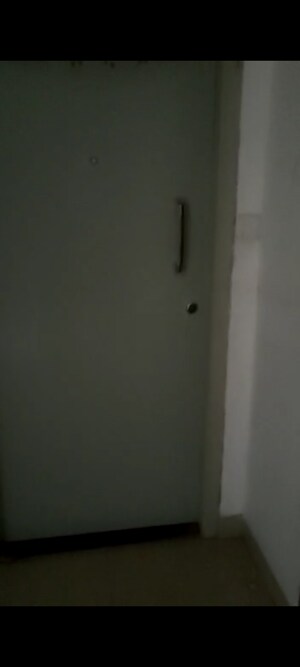 Room in 1 BHK Apartment at Tilak Nagar – for Rent