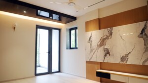 Room in 4 BHK Builder Floor at Sector 56 – for Sale