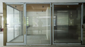 Building Lobby in 4 BHK Builder Floor at Sector 56 – for Sale