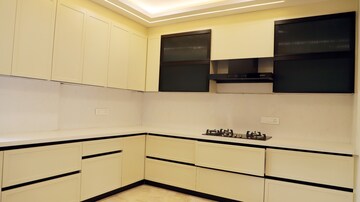 Kitchen in 4 BHK Builder Floor at Sector 56 – for Sale