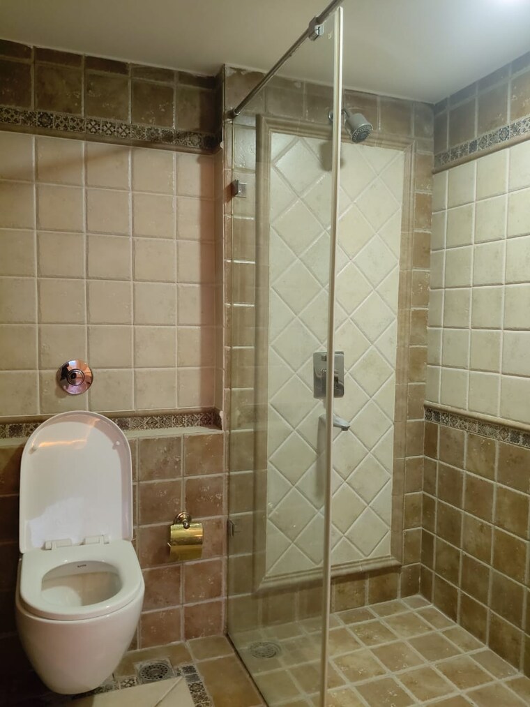 Bathroom, jayabheri-orange-county 3 Bedroom 3305 Sq.Ft. Apartment In Gachibowli Hyderabad 9572637