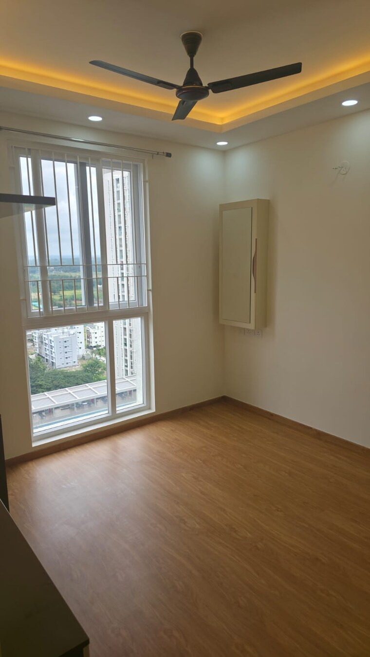 Room, brigade-cornerstone-utopia 1.5 Bedroom 886 Sq.Ft. Apartment In Varthur Bangalore 9572605