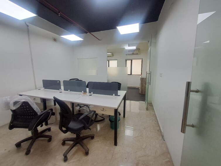 Cover Image, sector 63 Commercial Office Space 300 Sq.Ft. In Sector 63 Noida 9572610