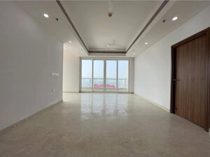 Room in 3 BHK Builder Floor at Signature Global Daxin Vistas, Bhondsi – for Sale