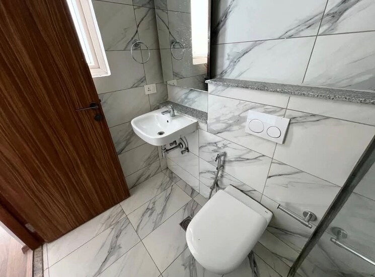 Bathroom, signature-global-daxin-vistas 3 Bedroom 1550 Sq.Ft. Builder Floor In Bhondsi Gurgaon 9572775