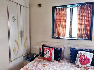 Bedroom in 1 BHK Apartment at Bandra West – for Rent