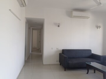 Building Lobby in 3.5 BHK Apartment at Ardee City Palm Grove Heights, Sector 52 – for Rent