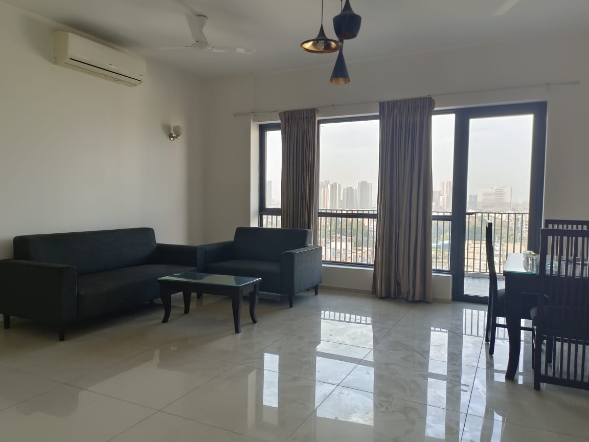 3.5 BHK + Extra Room Apartment For Rent in Ardee City Palm Grove Heights