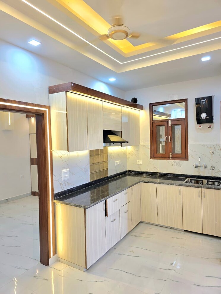 Kitchen, sector 16b greater noida 2 Bedroom 750 Sq.Ft. Builder Floor In Sector 16b Greater Noida Greater Noida 9572885
