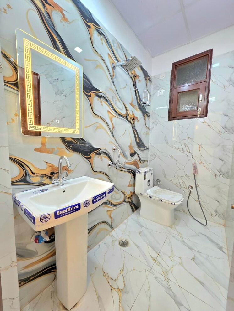 Attached Bathroom, sector 16b greater noida 2 Bedroom 750 Sq.Ft. Builder Floor In Sector 16b Greater Noida Greater Noida 9572885