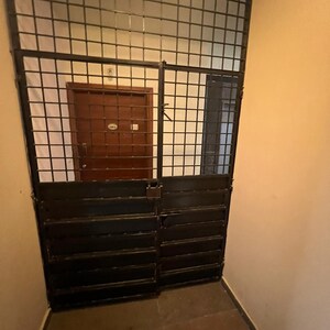 Room in 2 BHK Apartment at Aratt Requizza, Gollahalli – for Rent