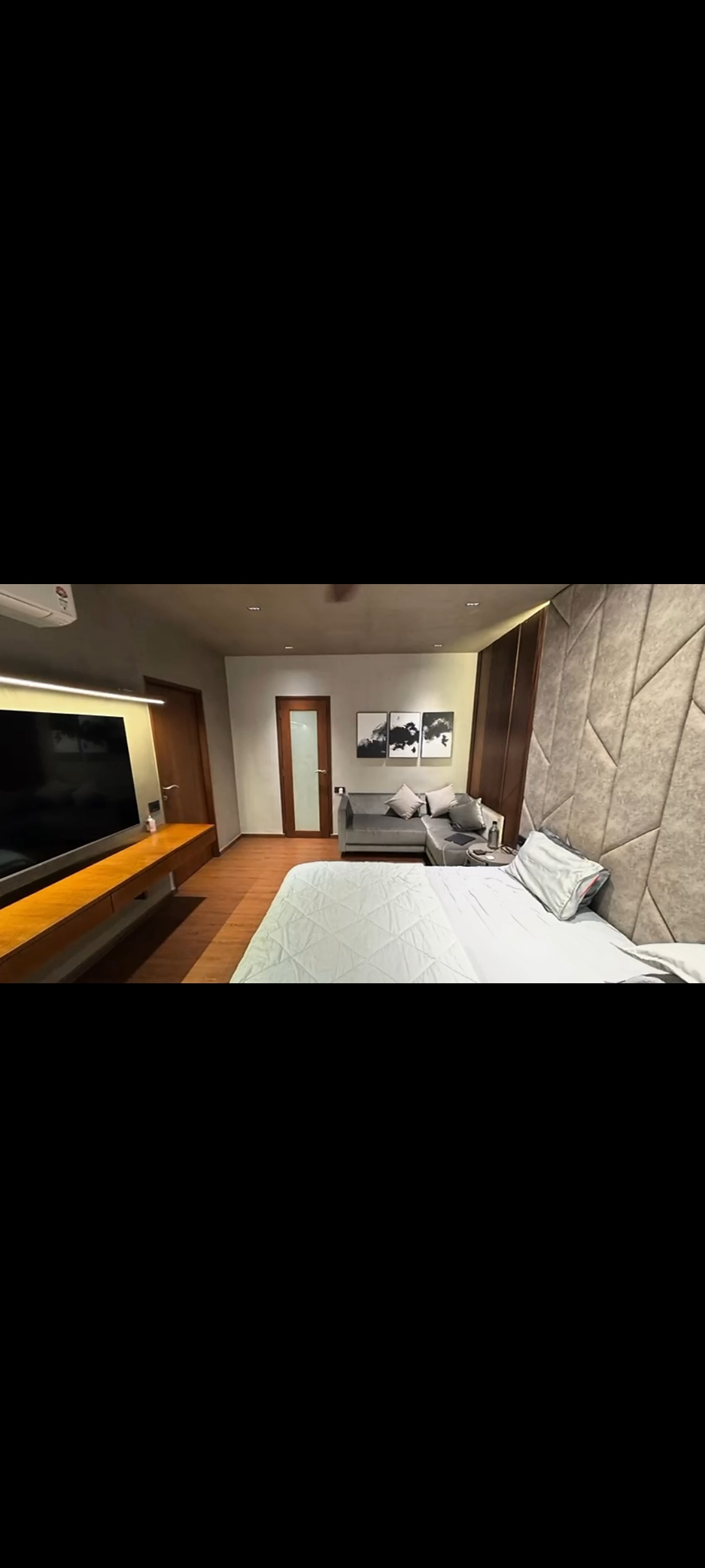 4 BHK 200 Sq.Yd. Villa in Goyal Matrix