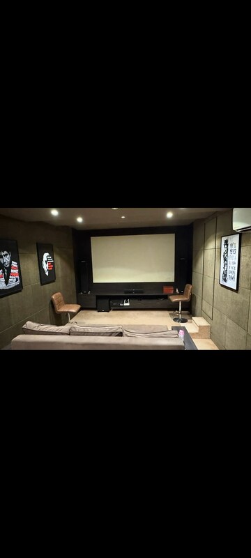 Bedroom in 4 BHK Villa at Goyal Matrix, Prahlad Nagar – for Rent