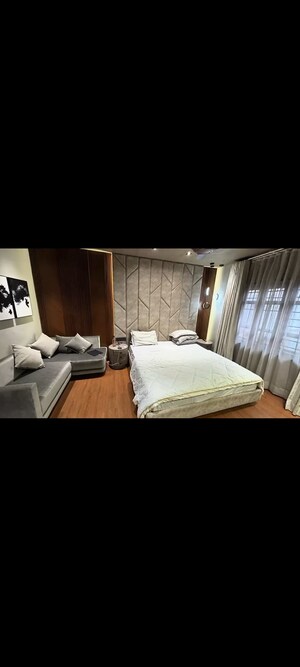 Bedroom in 4 BHK Villa at Goyal Matrix, Prahlad Nagar – for Rent