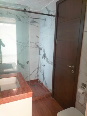Bathroom in 2 BHK Apartment at Hemkunt Colony – for Rent