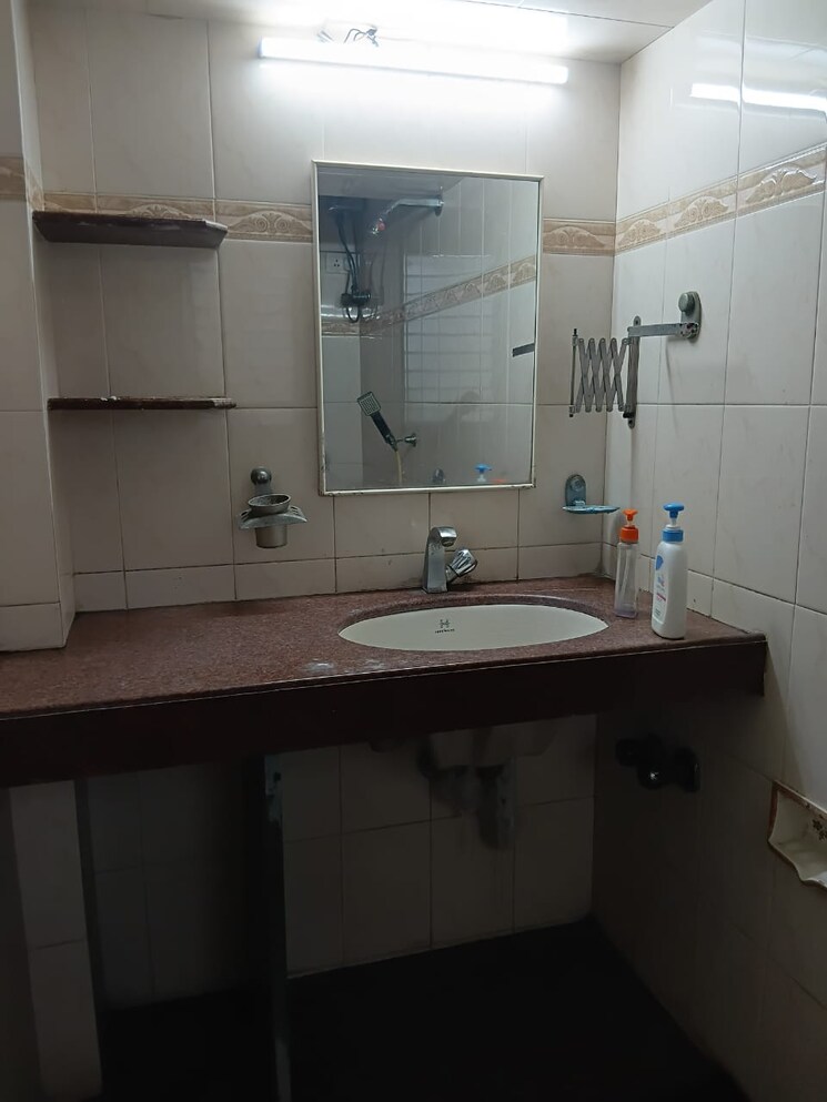 Kitchen, bptp-district-phase-2 3 Bedroom 2256 Sq.Ft. Independent House In Sector 84 Faridabad 9573085