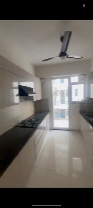 Kitchen in 4 BHK Apartment at Wave Amore, Sector 32 – for Rent