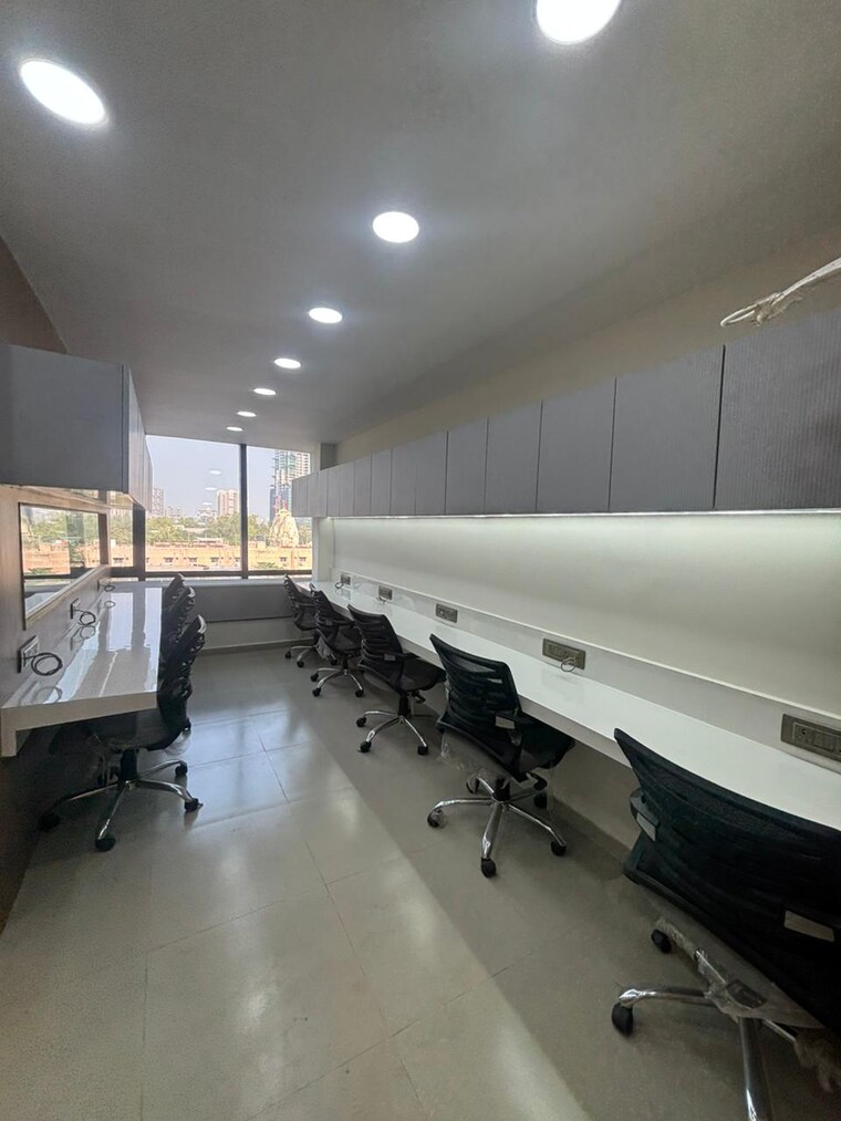 Kitchen, shivalik-shilp Commercial Office Space 1000 Sq.Ft. In Sanidhya Ahmedabad 9573001