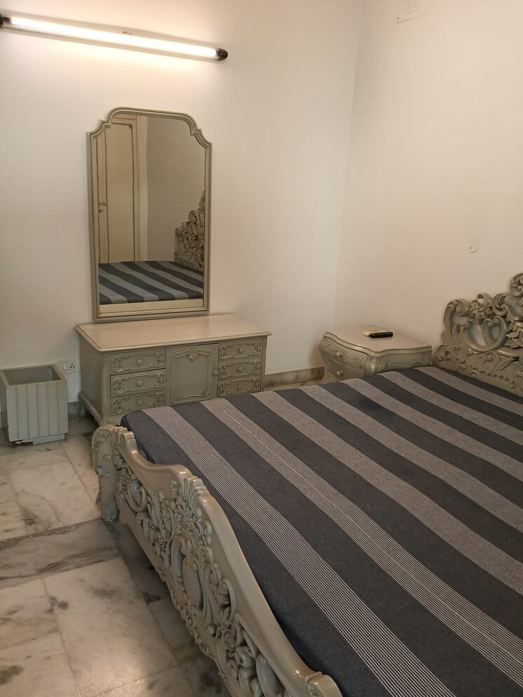 Bedroom, jangpura 3 Bedroom 1800 Sq.Ft. Builder Floor In Jangpura Delhi 9573025