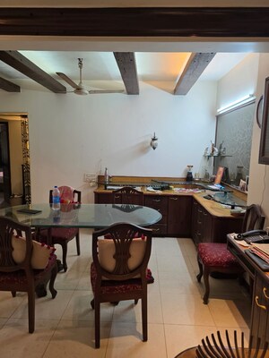 Master Bedroom in 2 BHK Apartment at Gee Jumbo Darshan, Andheri East – for Rent