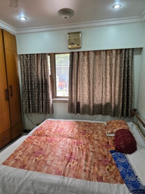 Bedroom in 2 BHK Apartment at Gee Jumbo Darshan, Andheri East – for Rent