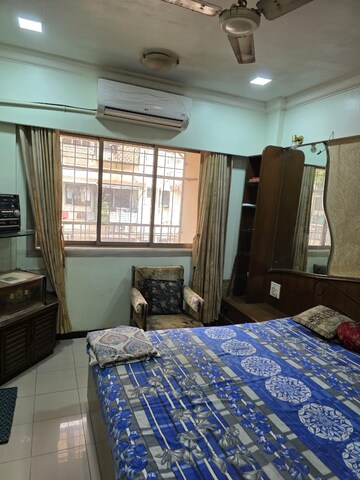 Bedroom in 2 BHK Apartment at Gee Jumbo Darshan, Andheri East – for Rent