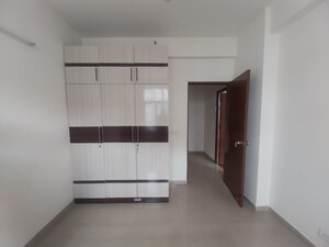 Room in 3 BHK Apartment at Ambuja Ecospace Residencia, New Town Action Area ii – for Sale