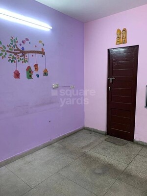 Room in Studio Apartment at Sector 16b Dwarka – for Sale