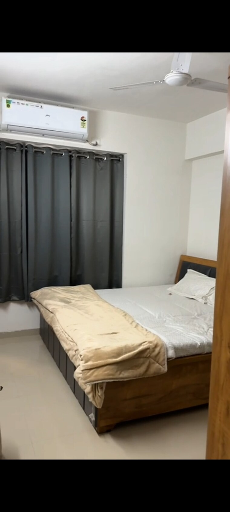 Bedroom, shilp-revanta 2 Bedroom 1100 Sq.Ft. Apartment In Shela Ahmedabad 9573187
