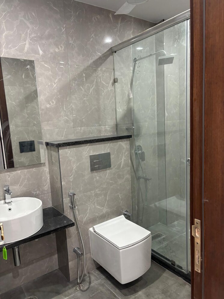 Bathroom, south extension ii 3 Bedroom 2000 Sq.Ft. Apartment In South Extension ii Delhi 9573189