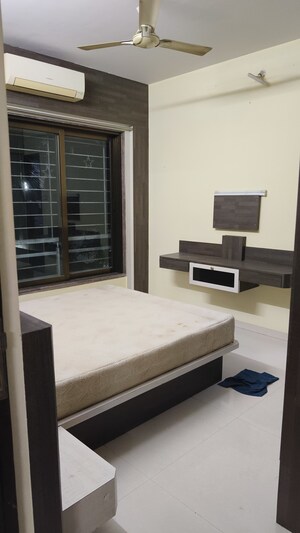 Bedroom in 1 BHK Apartment at Krishna Kalina Market, Santacruz East – for Rent