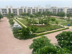  Plot – Garden View at BPTP Amstoria, Sector 102 - for Sale