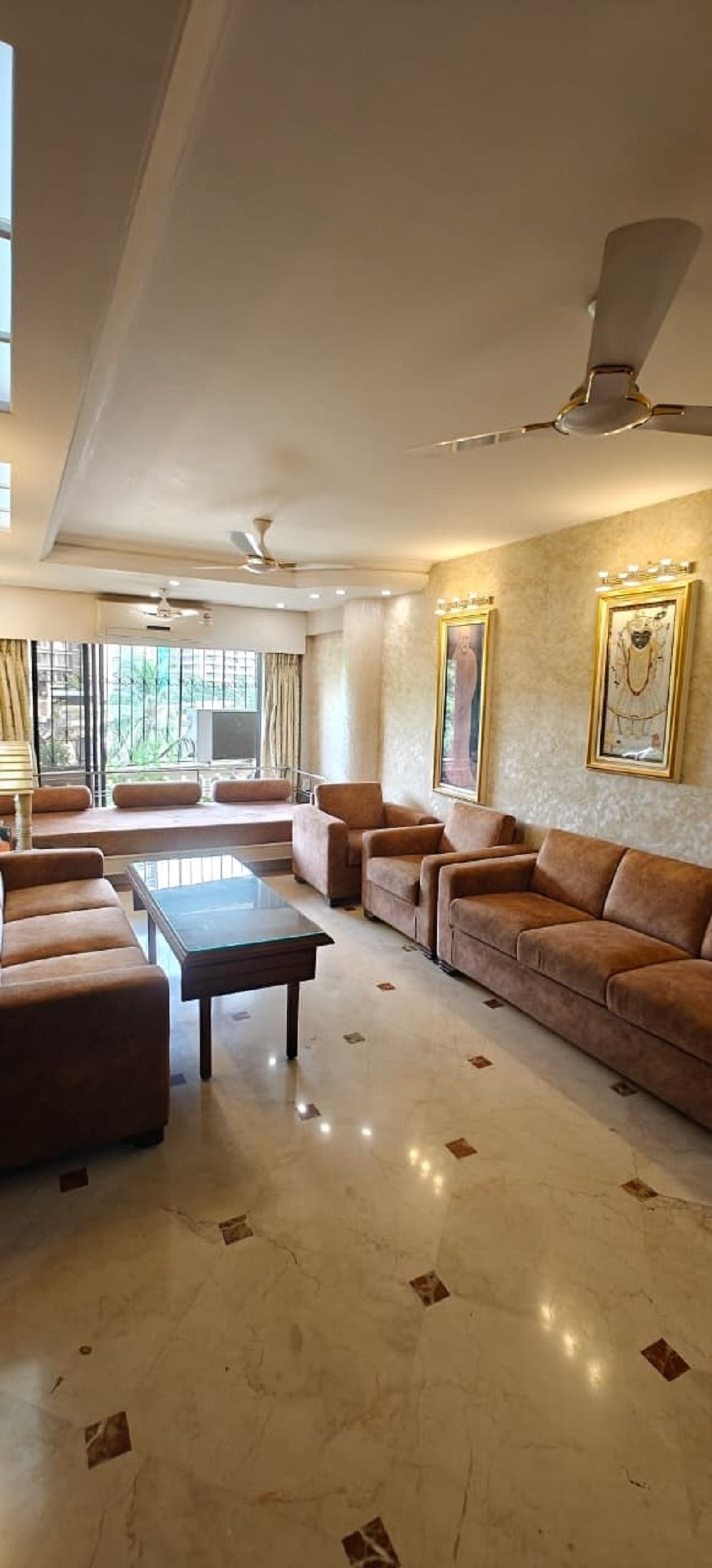 3 BHK + Pooja Room Apartment For Rent in Santacruz West