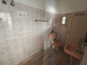 Bathroom in 1.5 BHK Independent House at Sector 9 Panchkula – for Rent