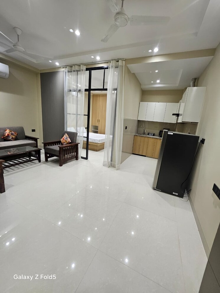 Living Room, shree-ganesh-apartments-cghs 3 Bedroom 1120 Sq.Ft. Apartment In Sector 45 Gurgaon 9573415