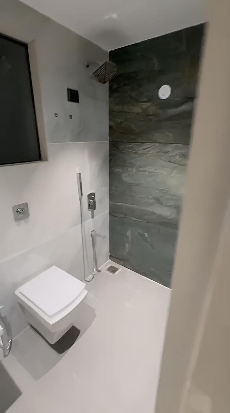 Attached Bathroom, pb-majestic-tower 3 Bedroom 1064 Sq.Ft. Apartment In Nalasopara West Palghar 9573521