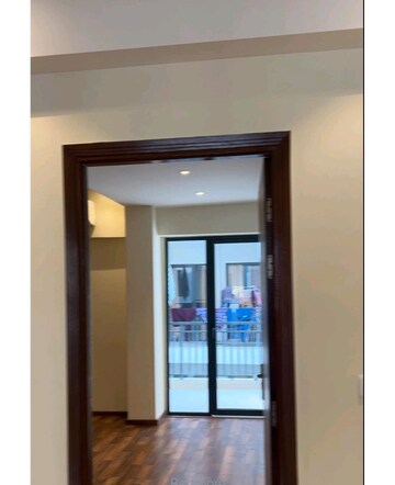 Room in 2 BHK Builder Floor at Suncity Vatsal Valley, Gwal Pahari – for Sale