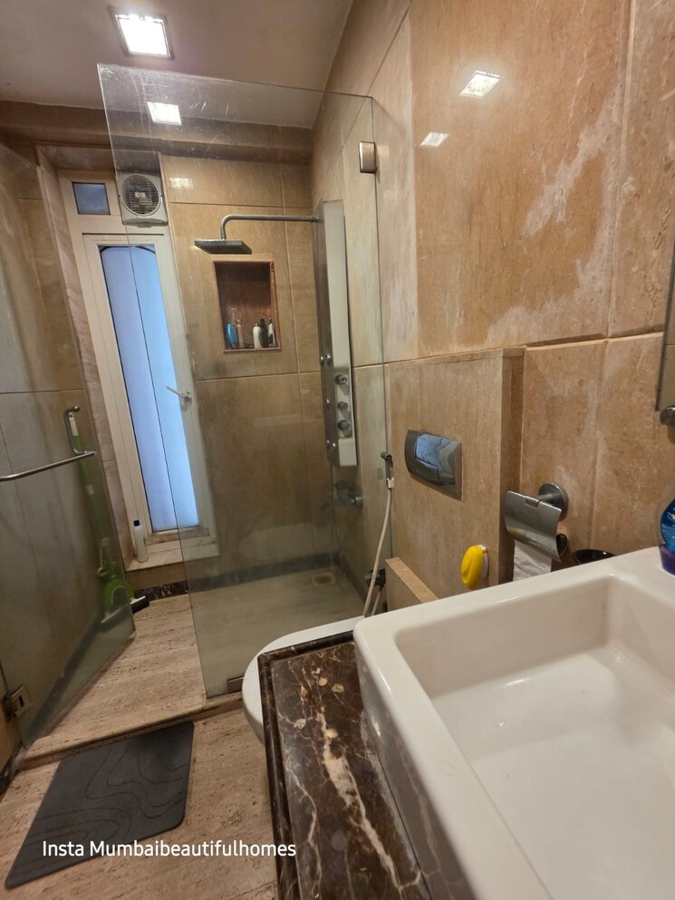 Bathroom, white-lotus 4 Bedroom 1611 Sq.Ft. Apartment In Santacruz West Mumbai 9573606