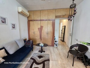 Bedroom in 4 BHK Apartment at White Lotus, Santacruz West – for Rent