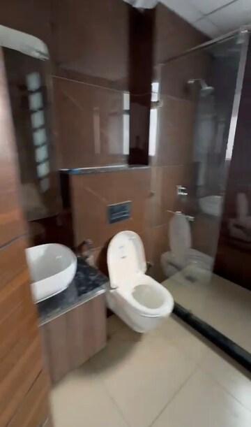 Bathroom in 3 BHK Apartment at Signature Global City 63A, Sector 63a – for Rent
