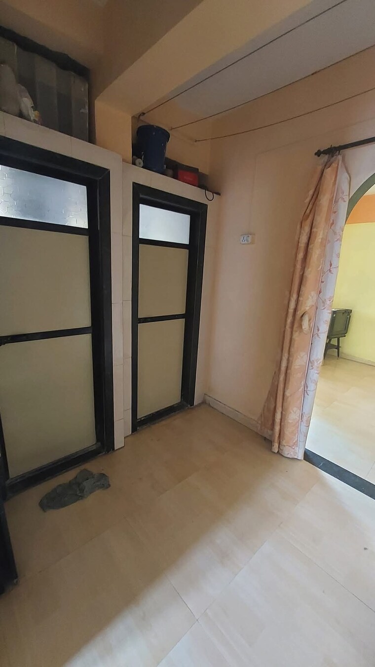 Room, dombivli east 1 Bedroom 431 Sq.Ft. Apartment In Dombivli East Thane 9573508