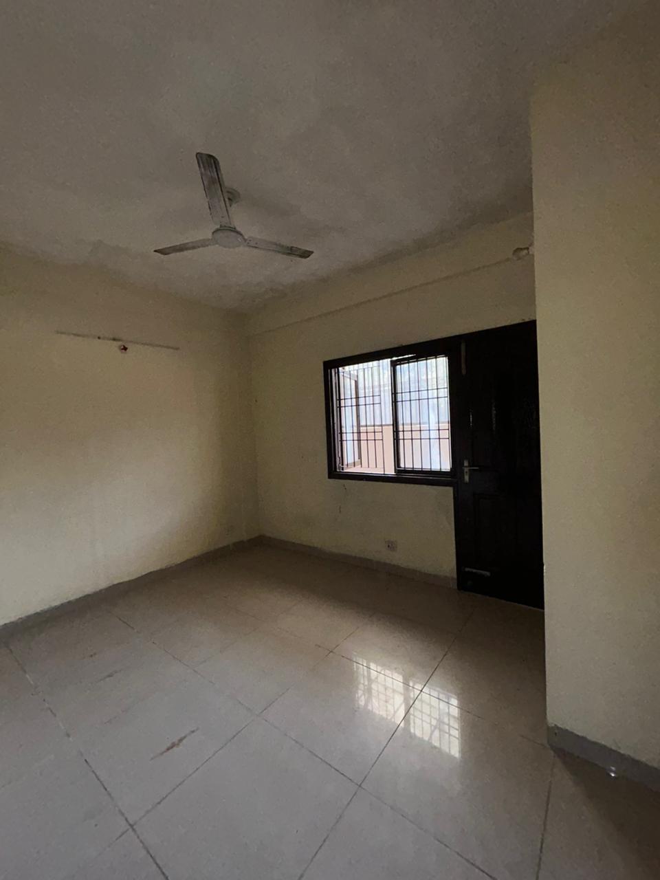 2 BHK Apartment For Rent in Wave Floors