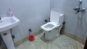 Bathroom in 2 BHK Builder Floor at Vaishali Sector 2 – for Rent