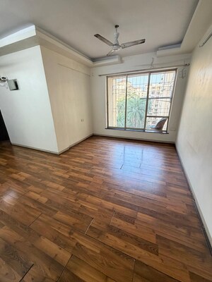 Room in 1 BHK Apartment at Shapoorji Pallonji Siennaa, Kandivali East – for Sale