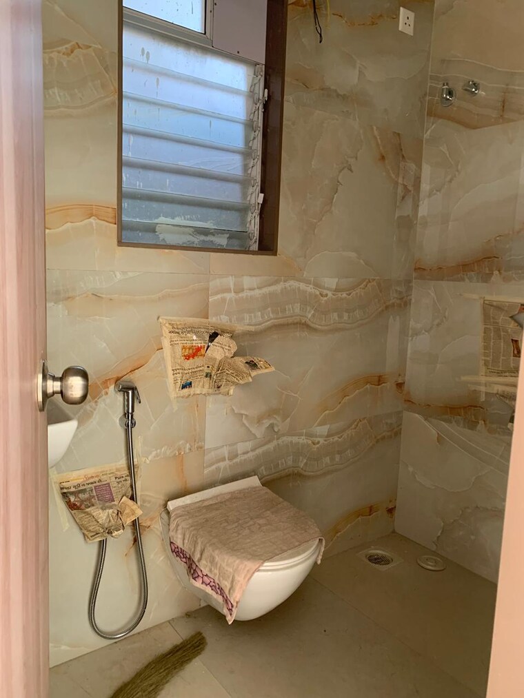 Bathroom, shamik-keshav-chs 2 Bedroom 698 Sq.Ft. Apartment In Borivali West Mumbai 9573621