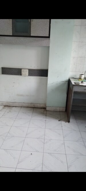 Bathroom in 3.5 BHK Apartment at Rashmi Complex Teen Hath Naka, Dharamveer Nagar – for Rent