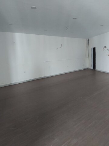 Room in  Industrial Plot at Sector 67 – for Rent