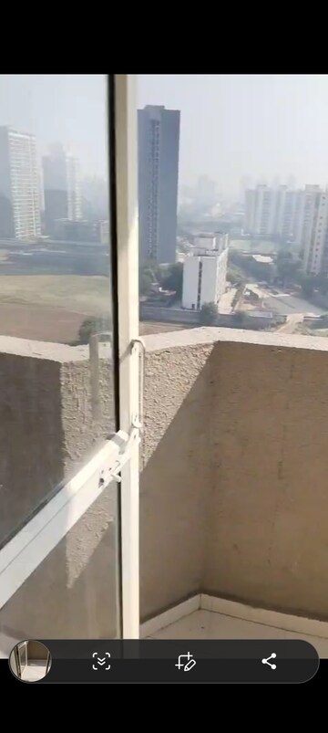 2 BHK Apartment For Rent in Pyramid Heights, Sector 85