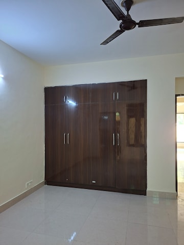 Furnished Amenities in 3 BHK Builder Floor at RWA Apartments Sector 108, Sector 108 – for Rent