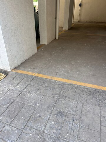 Room in 3 BHK Apartment at Brahma Vantage B, Bavdhan – for Rent